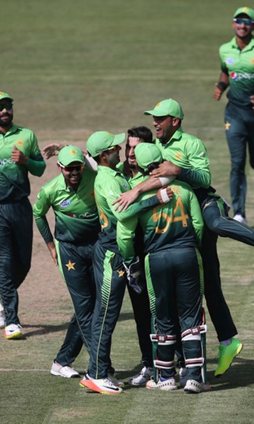 Pakistan decimates Sri Lanka by 7 wickets for 4-0 lead